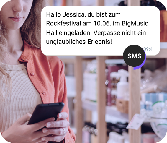 Festliche Grußnachricht, erstellt von der TopMessage KI und per SMS gesendet, auf einem Smartphone angezeigt.